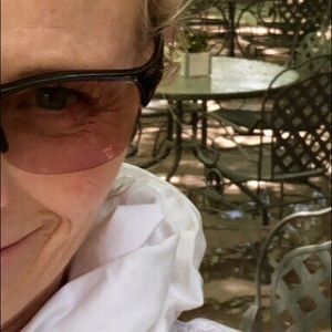 Meet your Posher, Diane